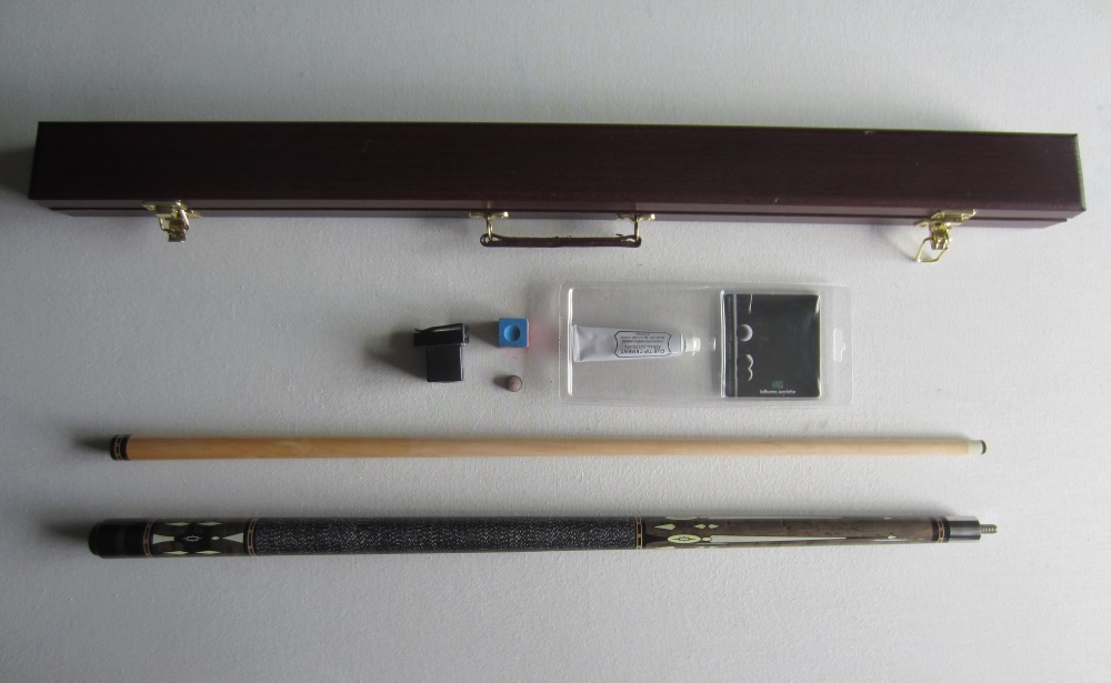 Taco Carambolal WINNER  - 12 mm + Mala Mogno 1P/1V + Cola ponteiras + Porta Giz Magn�tico + Solas + Giz